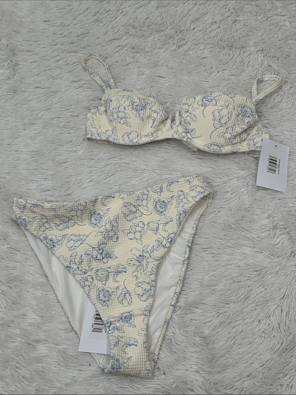 🌷 NWT Dippin Daisy’s High Rise Bikini